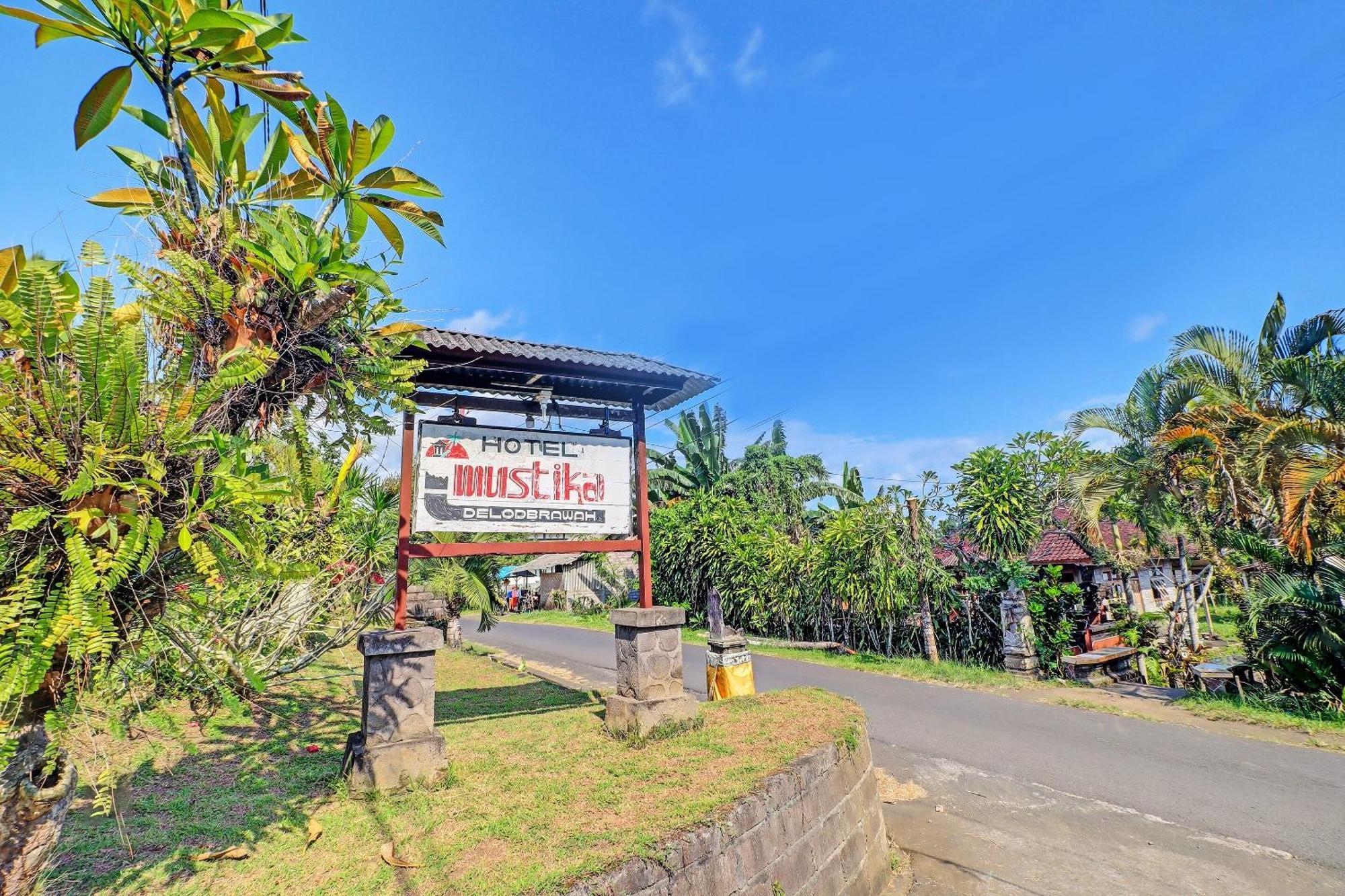 Oyo 92401 Hotel Mustika Negara  Экстерьер фото